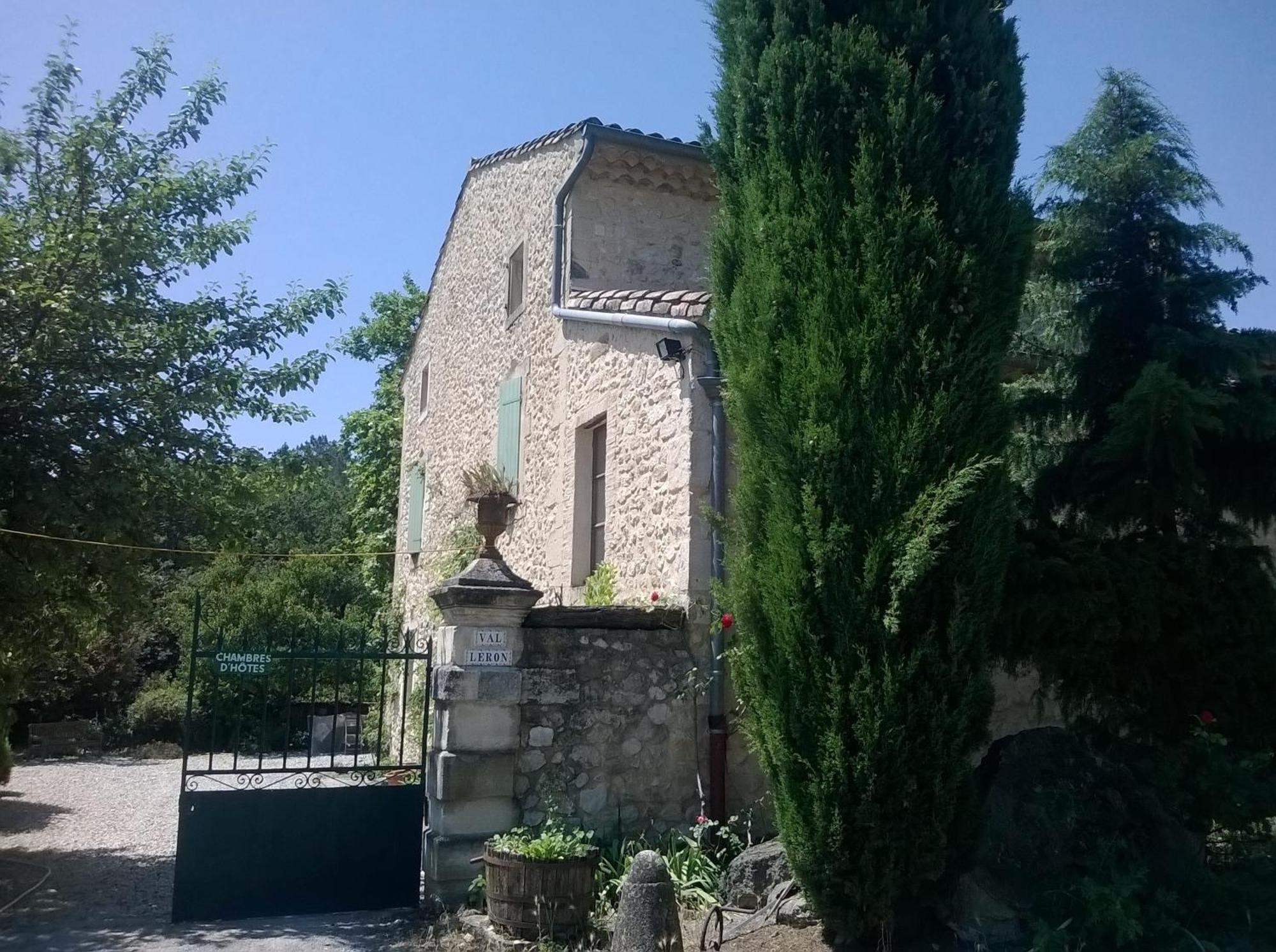 Valaurie Le Val Leron Bed & Breakfast エクステリア 写真