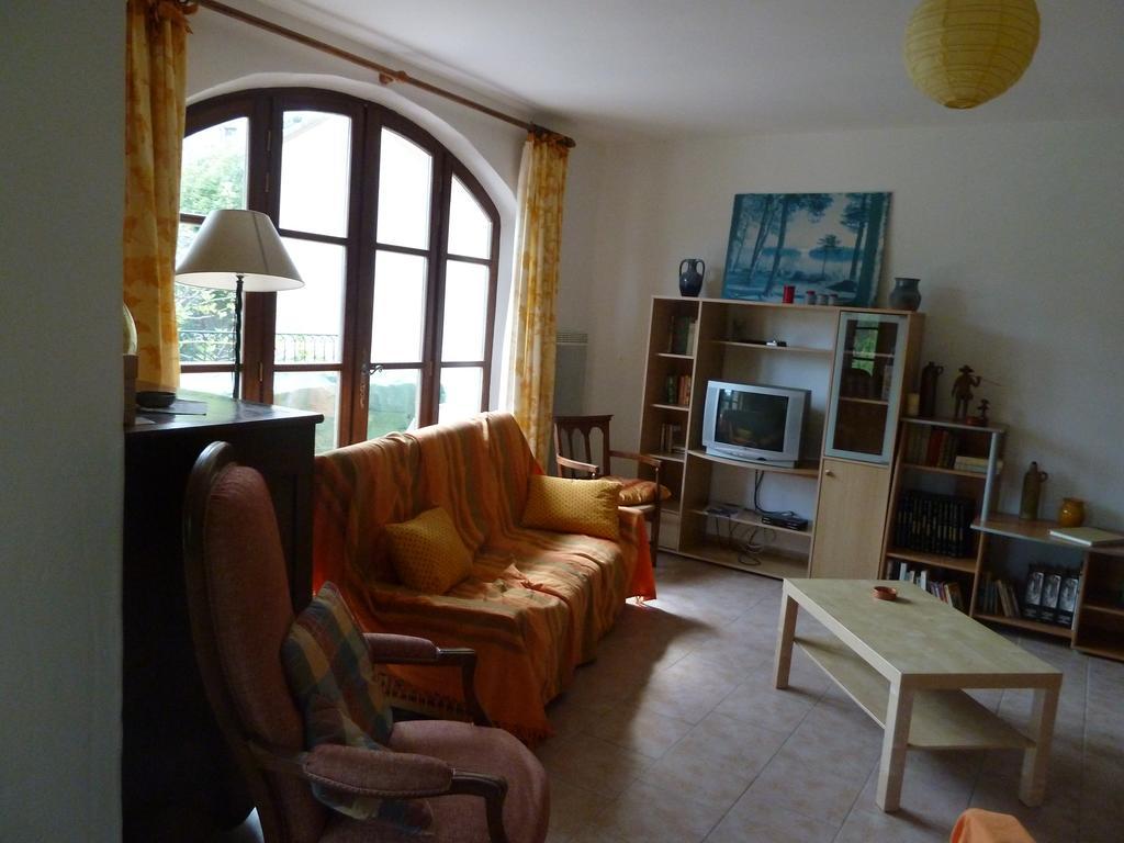 Valaurie Le Val Leron Bed & Breakfast エクステリア 写真