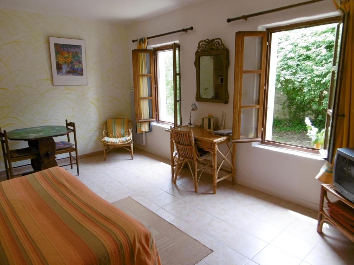 Valaurie Le Val Leron Bed & Breakfast エクステリア 写真