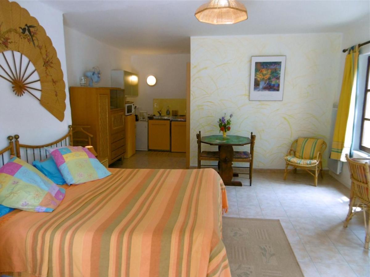 Valaurie Le Val Leron Bed & Breakfast エクステリア 写真